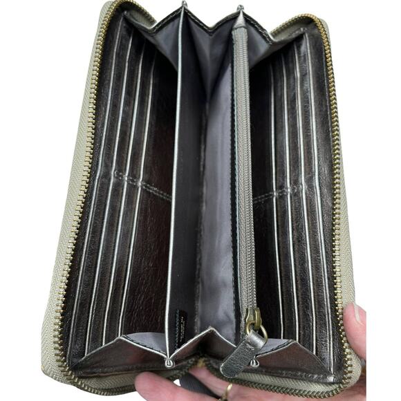 Coach Metallic Snakeprint Wallet Studs Zipper - Picture 6 of 8